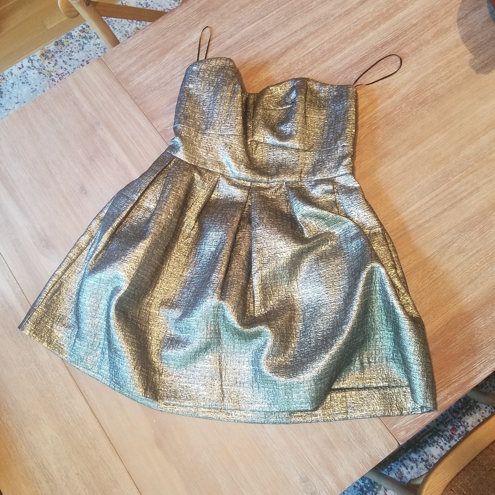 Alex + Alex strapless mini dress